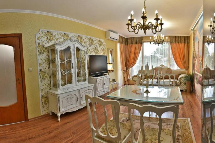 Luxury Apartment Amalfi 300 M From The Beach Варна Екстер'єр фото